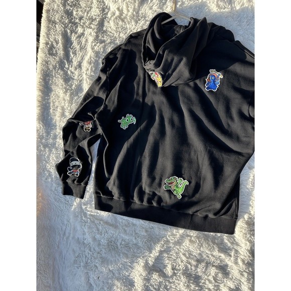 XL VeeFriends VeeCon 2022 EXCLUSIVE Hoodie RARE blk embroidered patch sweatshirt - Picture 6 of 13